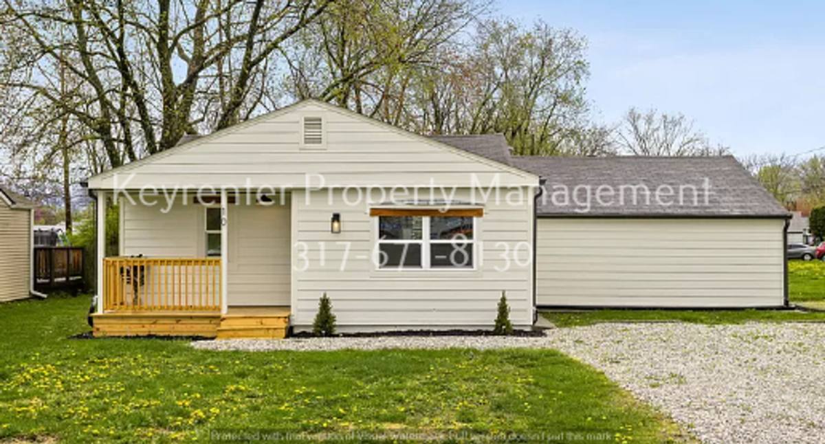 House for rent at 10 Locust Dr, Plainfield, IN 46168