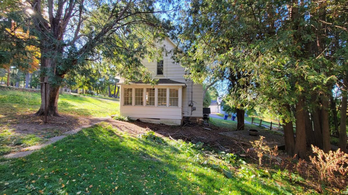 House for rent at 1112 Jefferson St, Wausau, WI 54403