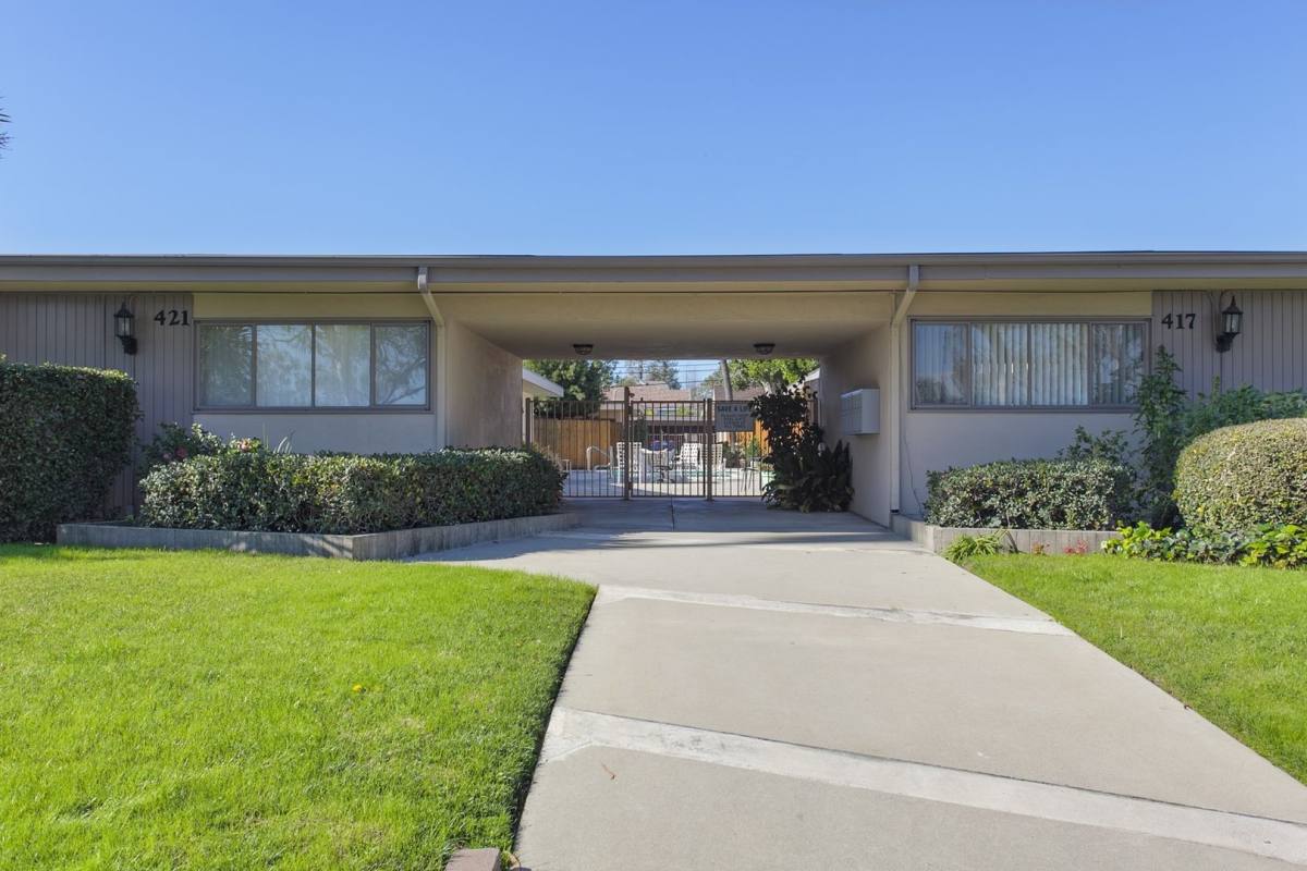 Apartment for rent at 417-421 S Baldwin Ave, Arcadia, CA 91007