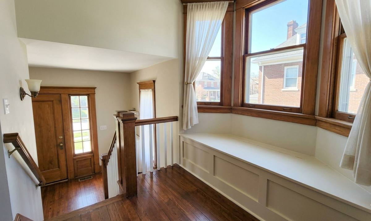 House for rent at 202 W 4 Ave, Roselle, NJ 07203