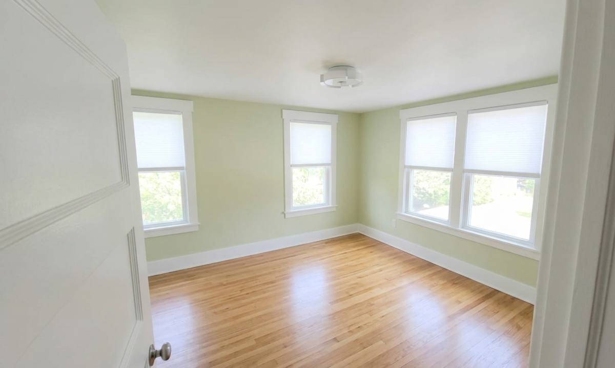 House for rent at 202 W 4 Ave, Roselle, NJ 07203