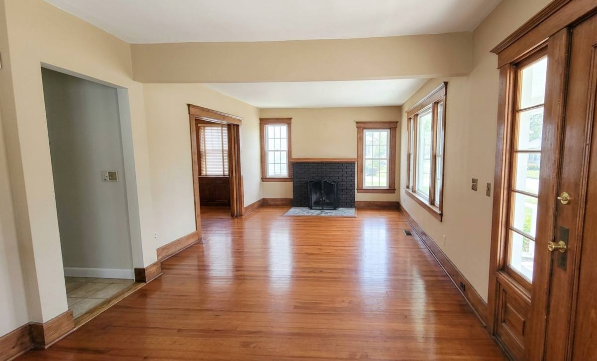 House for rent at 202 W 4 Ave, Roselle, NJ 07203