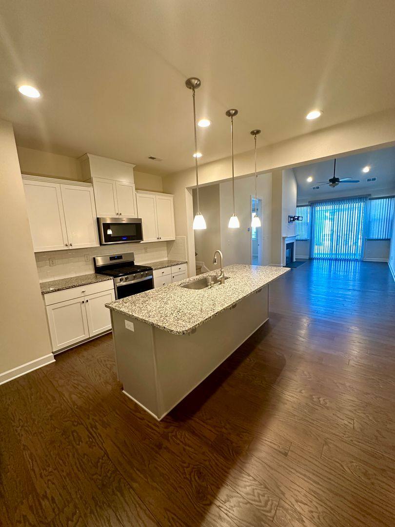 Townhouse for rent at 5607 Garrow Glen Rd, Charlotte, NC 28278