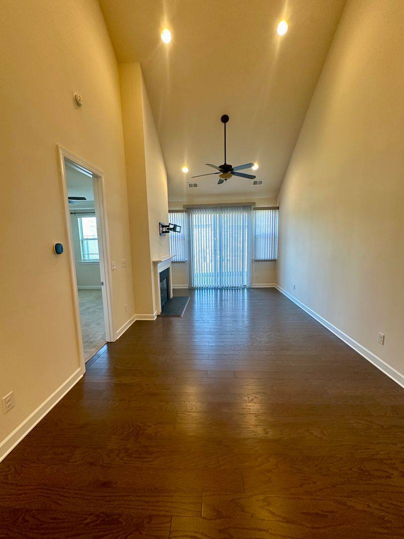 Townhouse for rent at 5607 Garrow Glen Rd, Charlotte, NC 28278
