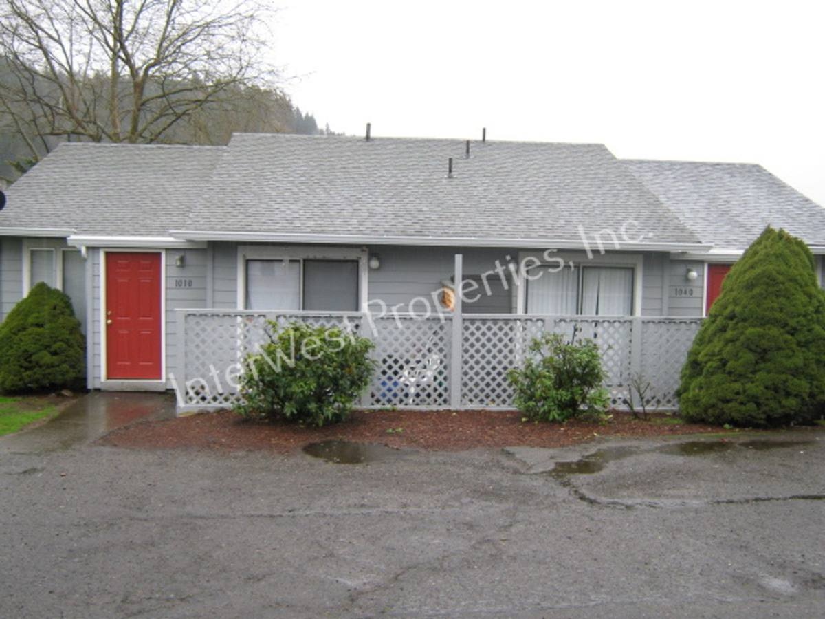 Apartment for rent at 1010 - 1040 W Powell Blvd, Gresham, OR 97030