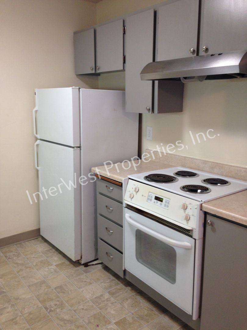 Apartment for rent at 1010 - 1040 W Powell Blvd, Gresham, OR 97030
