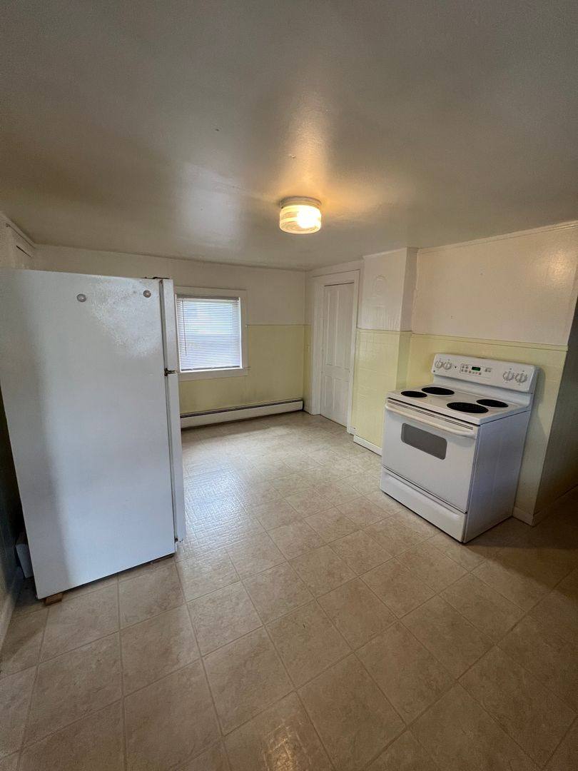 Apartment for rent at 41 3rd Ave, Gloversville, NY 12078