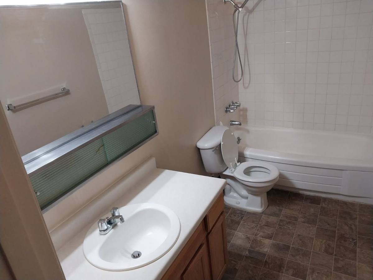 Apartment for rent at 220 N 4th St #3, Klamath Falls, OR 97601