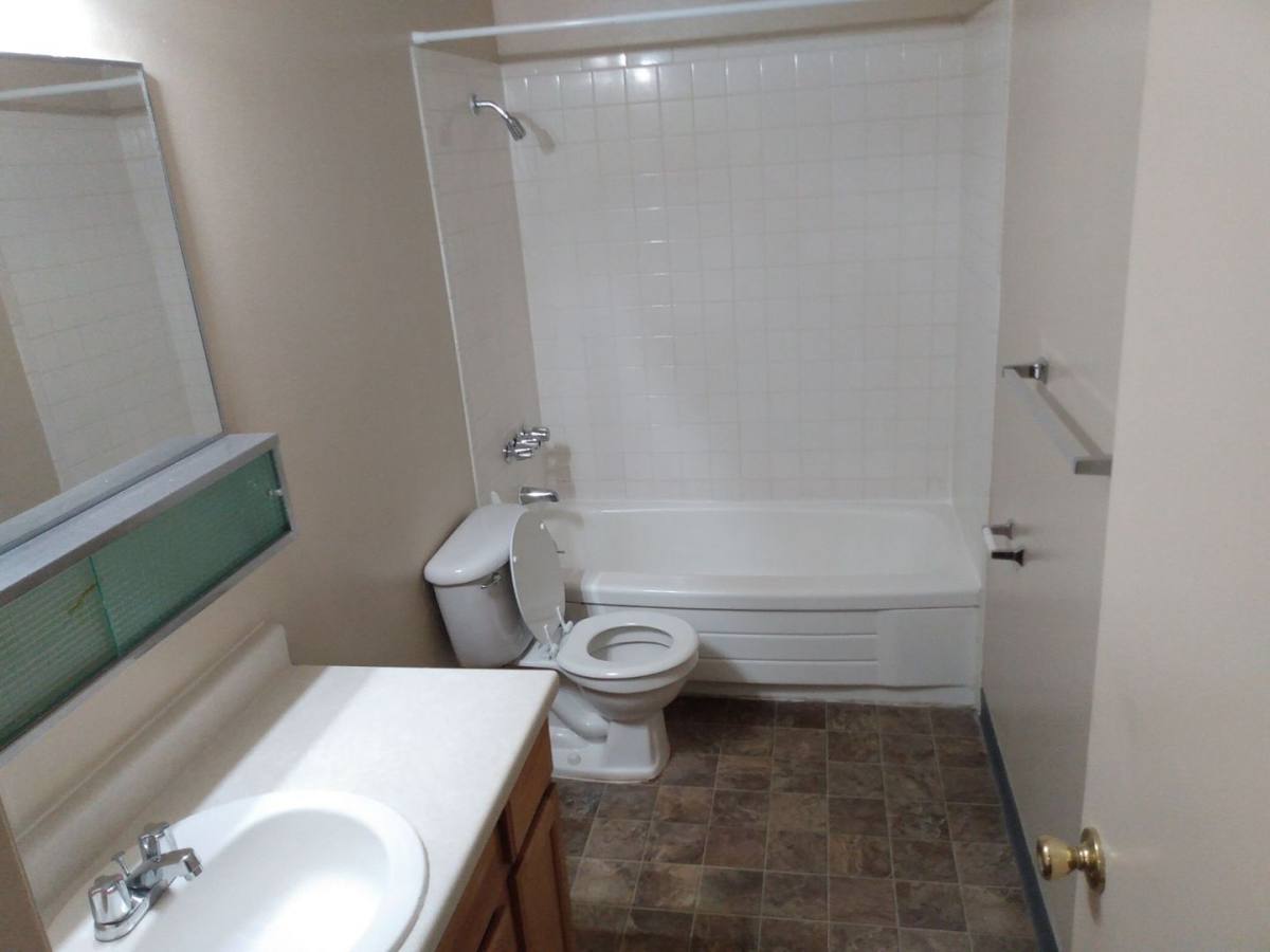 Apartment for rent at 220 N 4th St #3, Klamath Falls, OR 97601