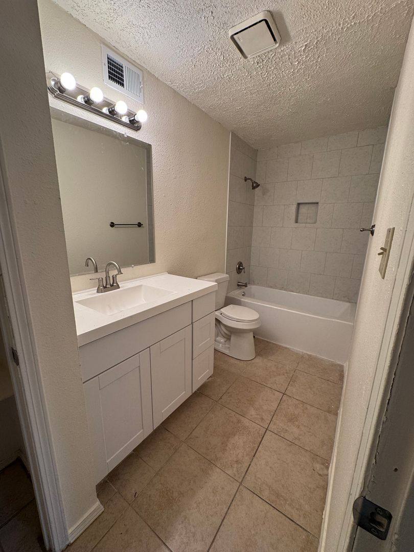 Apartment for rent at 407 W Tilden, Roswell, NM 88203