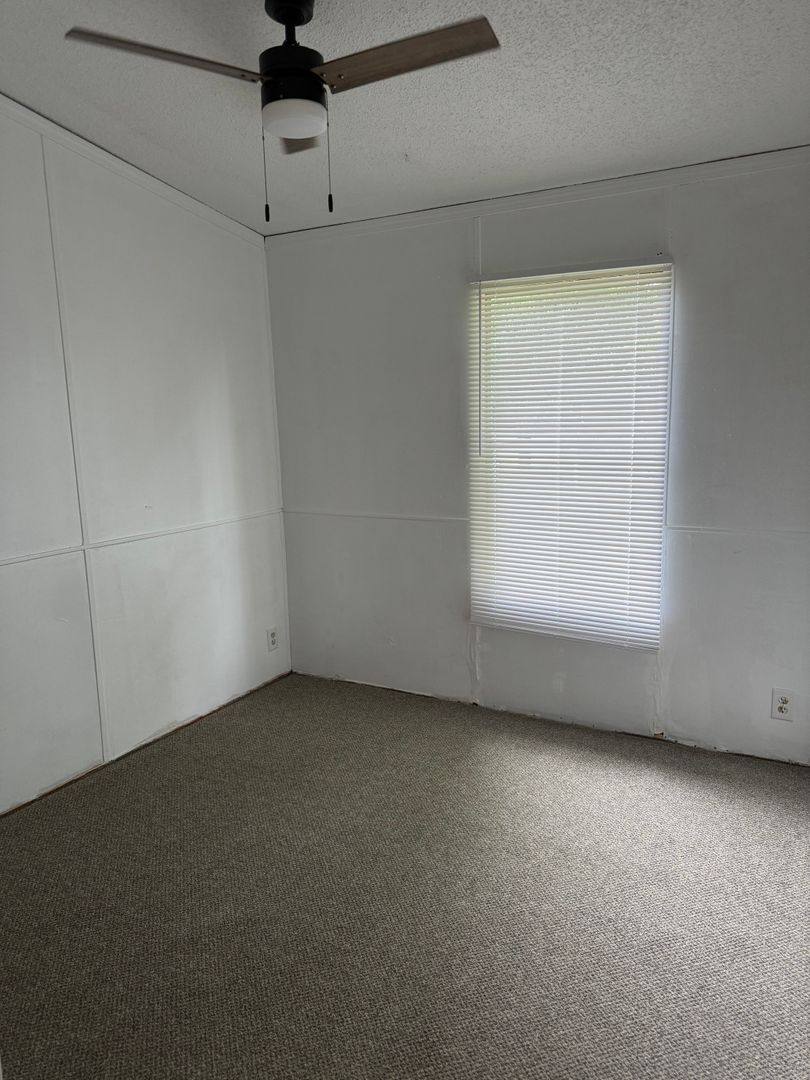 Apartment for rent at 1891 N Main St, Searcy, AR 72143