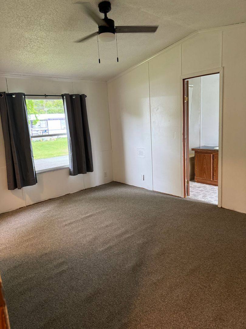 Apartment for rent at 1891 N Main St, Searcy, AR 72143