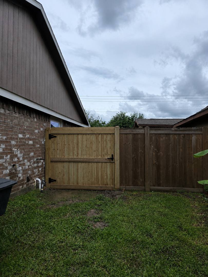 House for rent at 16603 Sentinel Dr, Houston, TX 77053