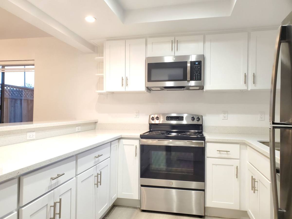 Townhouse for rent at 1001 Villa Maria Court, San Jose, CA 95125