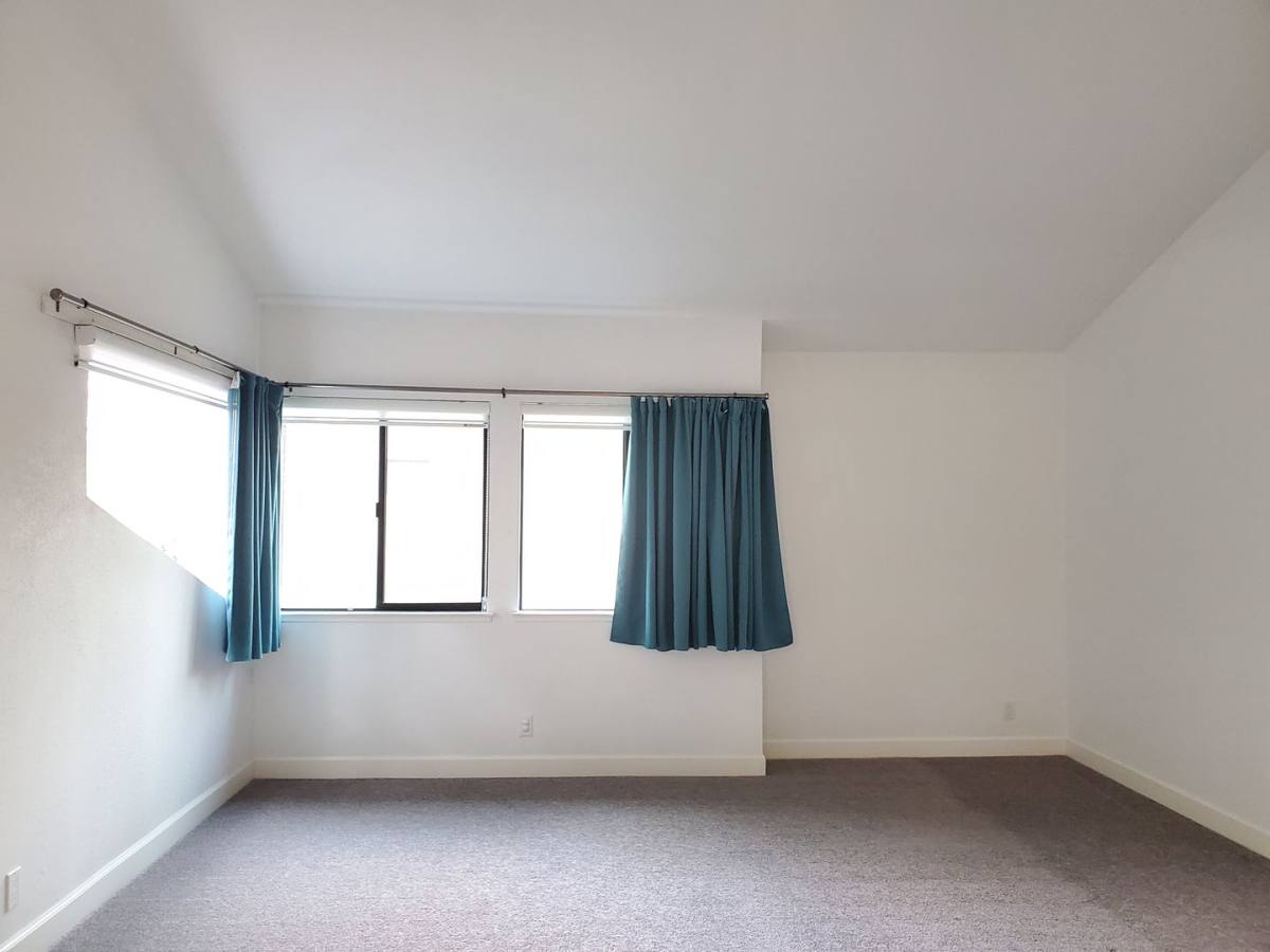 Townhouse for rent at 1001 Villa Maria Court, San Jose, CA 95125