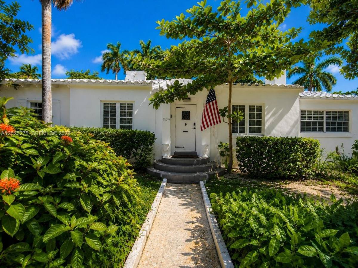 House for rent at 1329 Tyler St, Hollywood, FL 33019