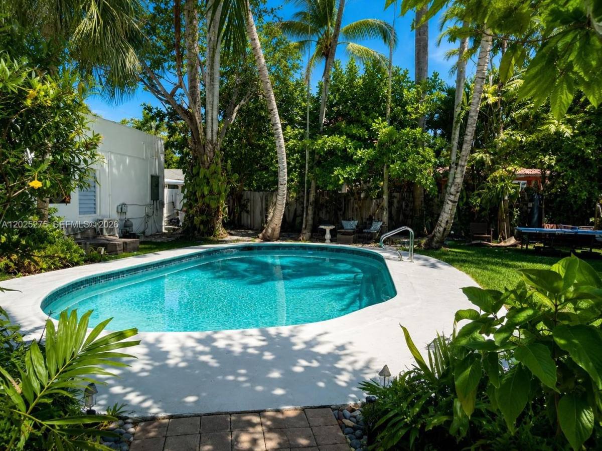 House for rent at 1329 Tyler St, Hollywood, FL 33019