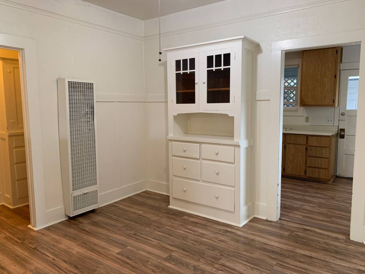 House for rent at 814 Almond St, Yuba City, CA 95991