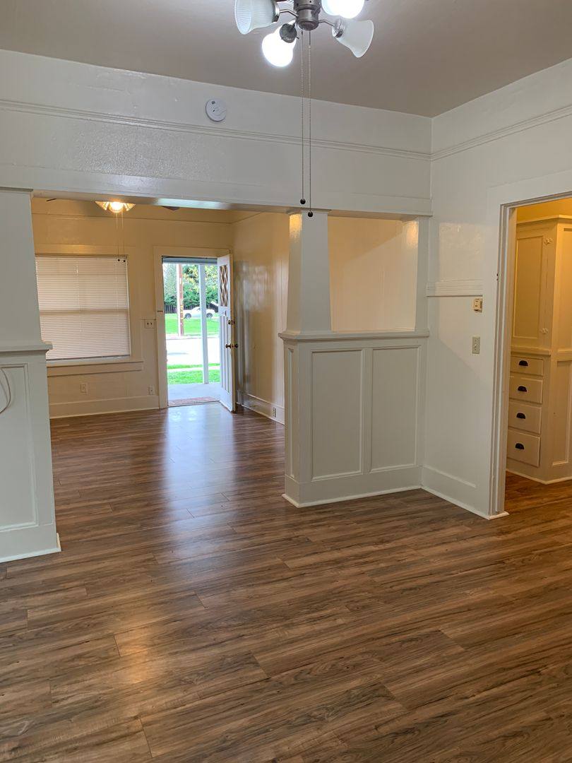 House for rent at 814 Almond St, Yuba City, CA 95991