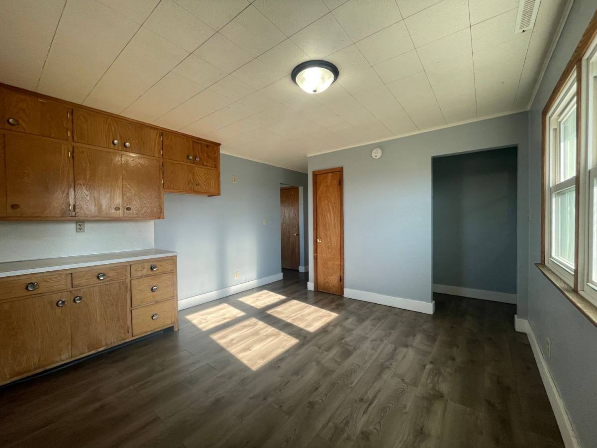 Apartment for rent at 401-403 W Center St, Gilman, IA 50106