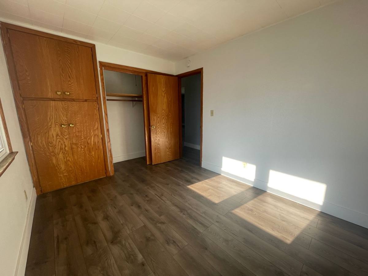 Apartment for rent at 401-403 W Center St, Gilman, IA 50106