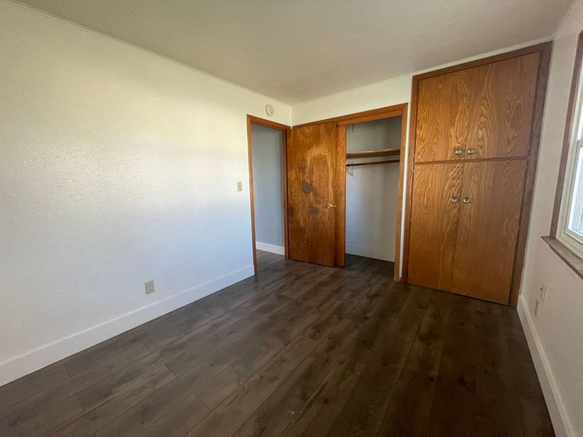 Apartment for rent at 401-403 W Center St, Gilman, IA 50106
