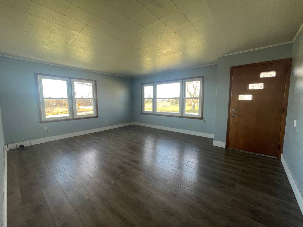Apartment for rent at 401-403 W Center St, Gilman, IA 50106