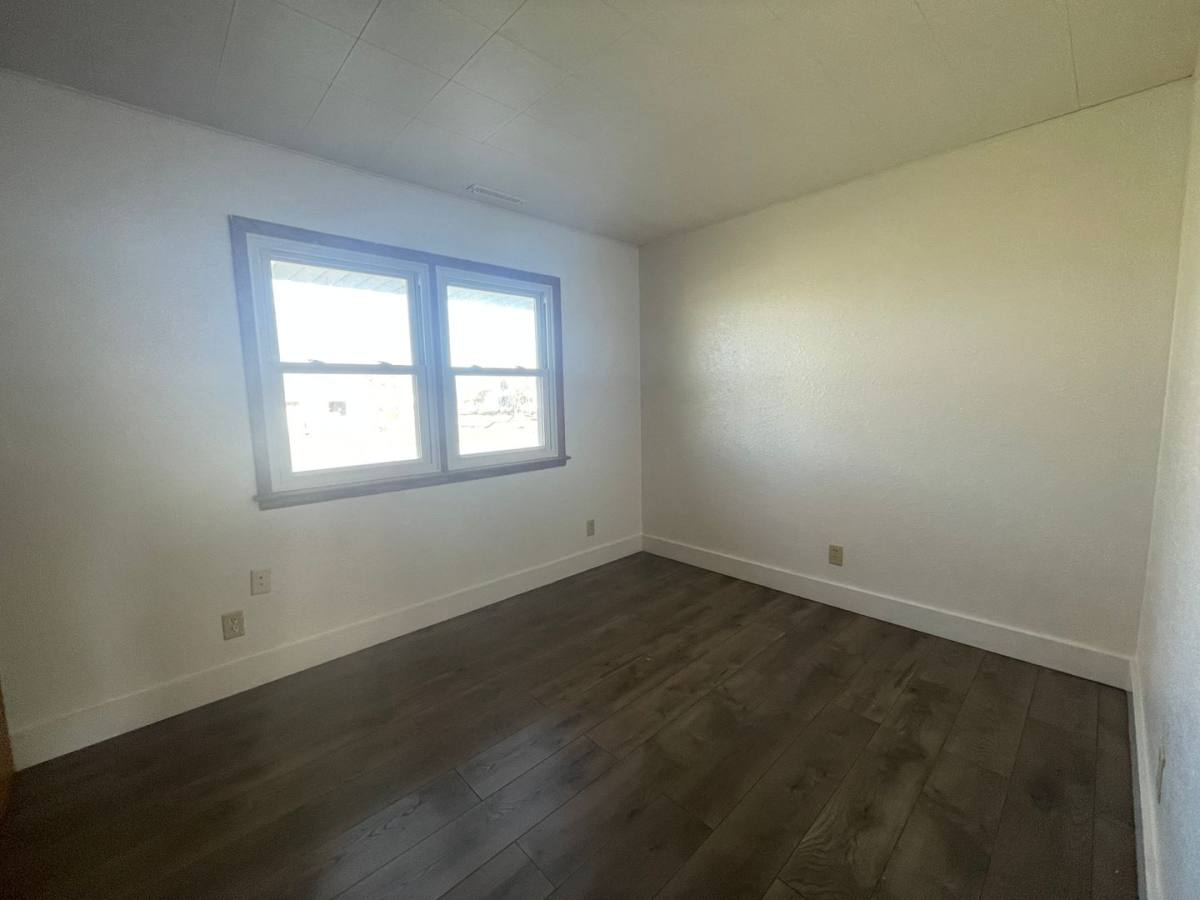 Apartment for rent at 401-403 W Center St, Gilman, IA 50106
