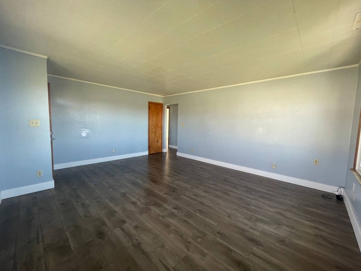 Apartment for rent at 401-403 W Center St, Gilman, IA 50106