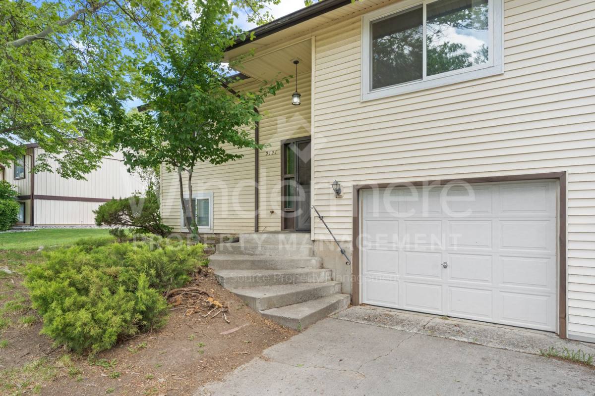 Apartment for rent at 2121 S Herald St, Spokane, WA 99206