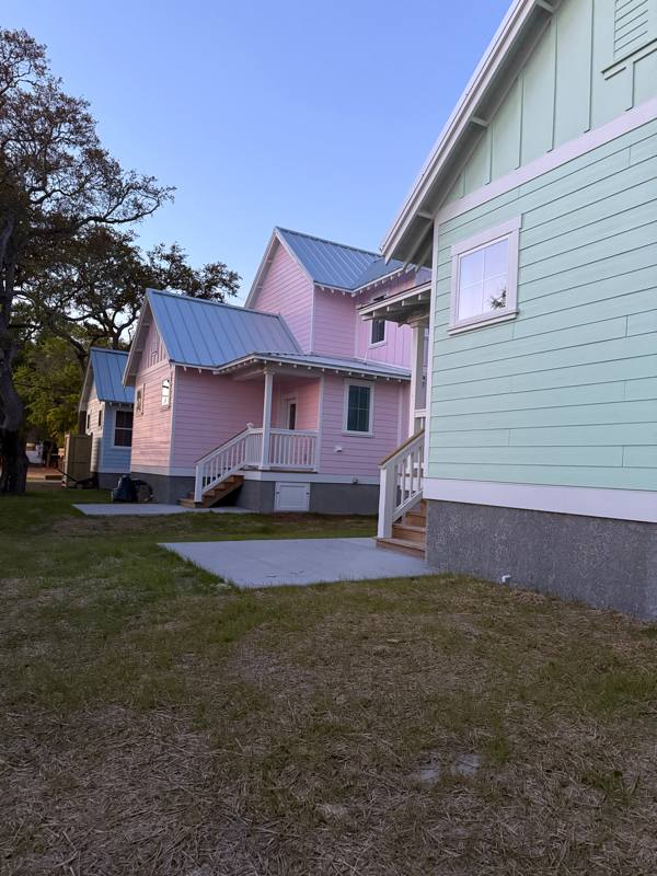 House for rent at 725 N Atlantic Ave, Southport, NC 28461