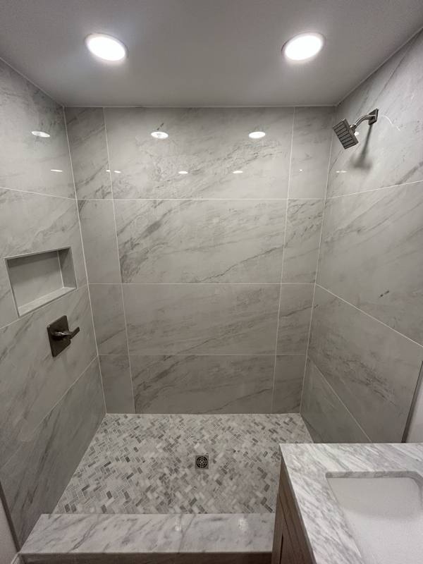 Apartment for rent at 92 5th Ave NW #3, Waverly, IA 50677