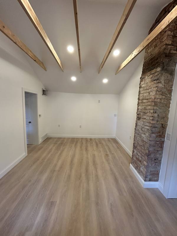 Apartment for rent at 92 5th Ave NW #3, Waverly, IA 50677