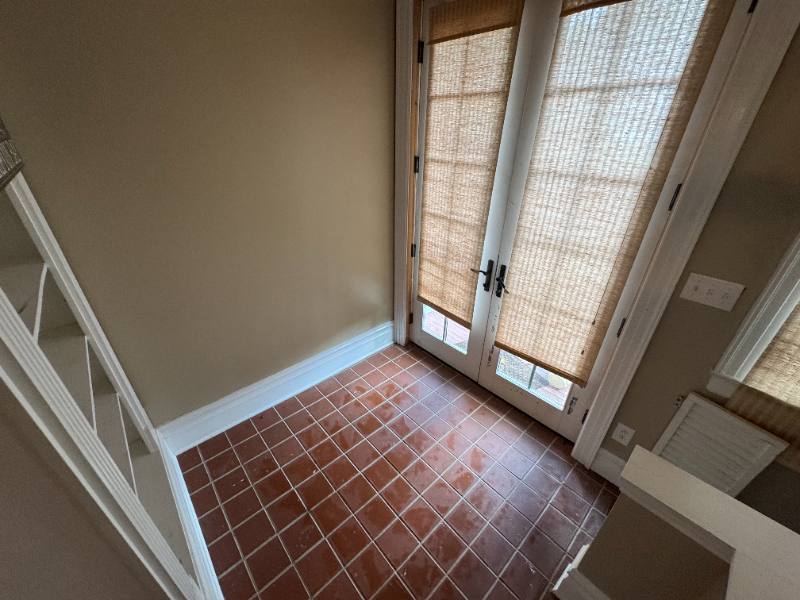 House for rent at 1212 10th St, Huntington, WV 25701