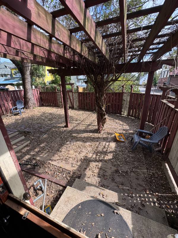 House for rent at 1212 10th St, Huntington, WV 25701