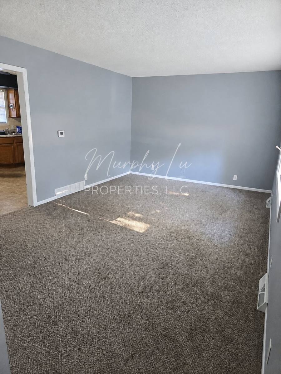 Apartment for rent at 1601 Tamara Dr, Saint Joseph, MO 64506