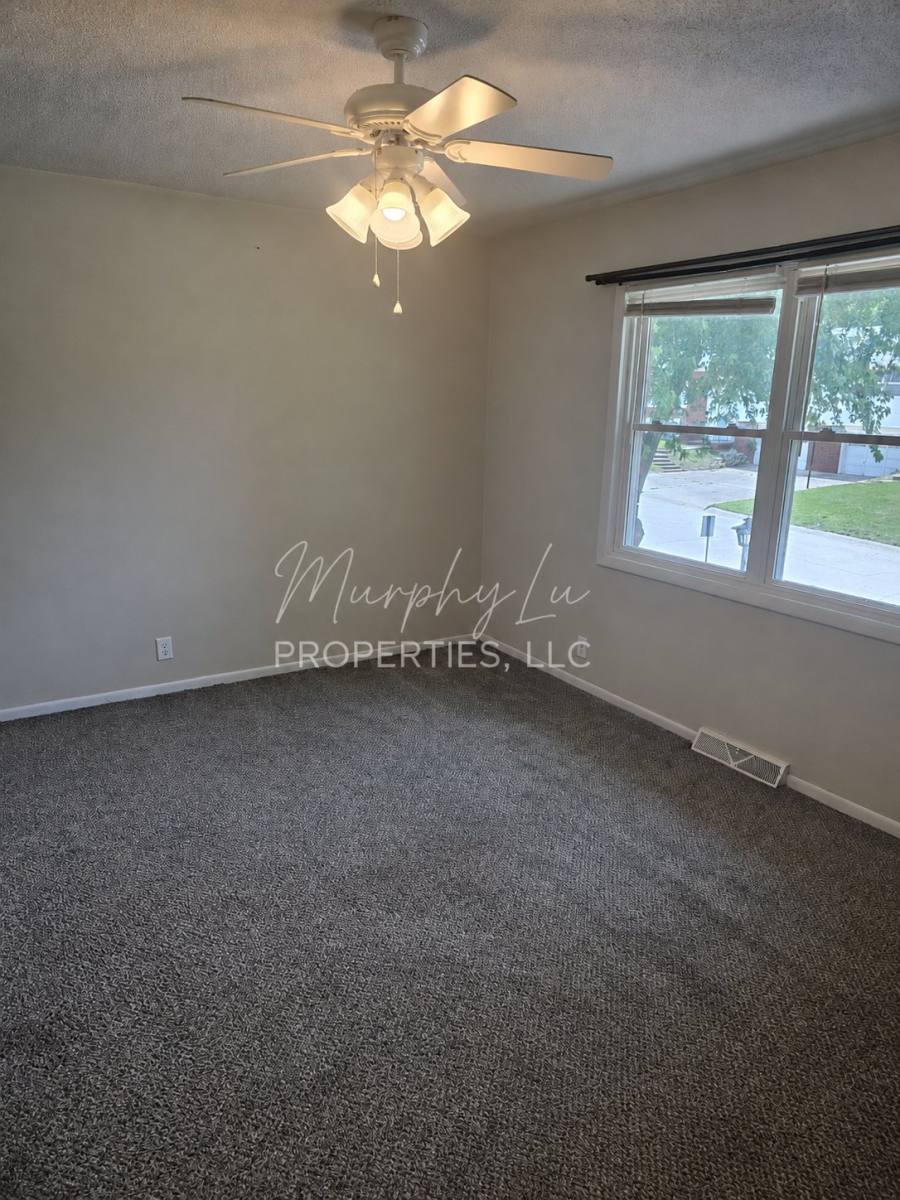 Apartment for rent at 1601 Tamara Dr, Saint Joseph, MO 64506
