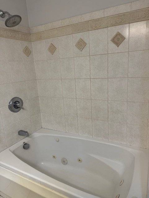 House for rent at 5705 Stone Bluff Rd, Louisville, KY 40291