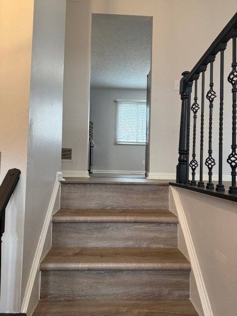 House for rent at 5705 Stone Bluff Rd, Louisville, KY 40291