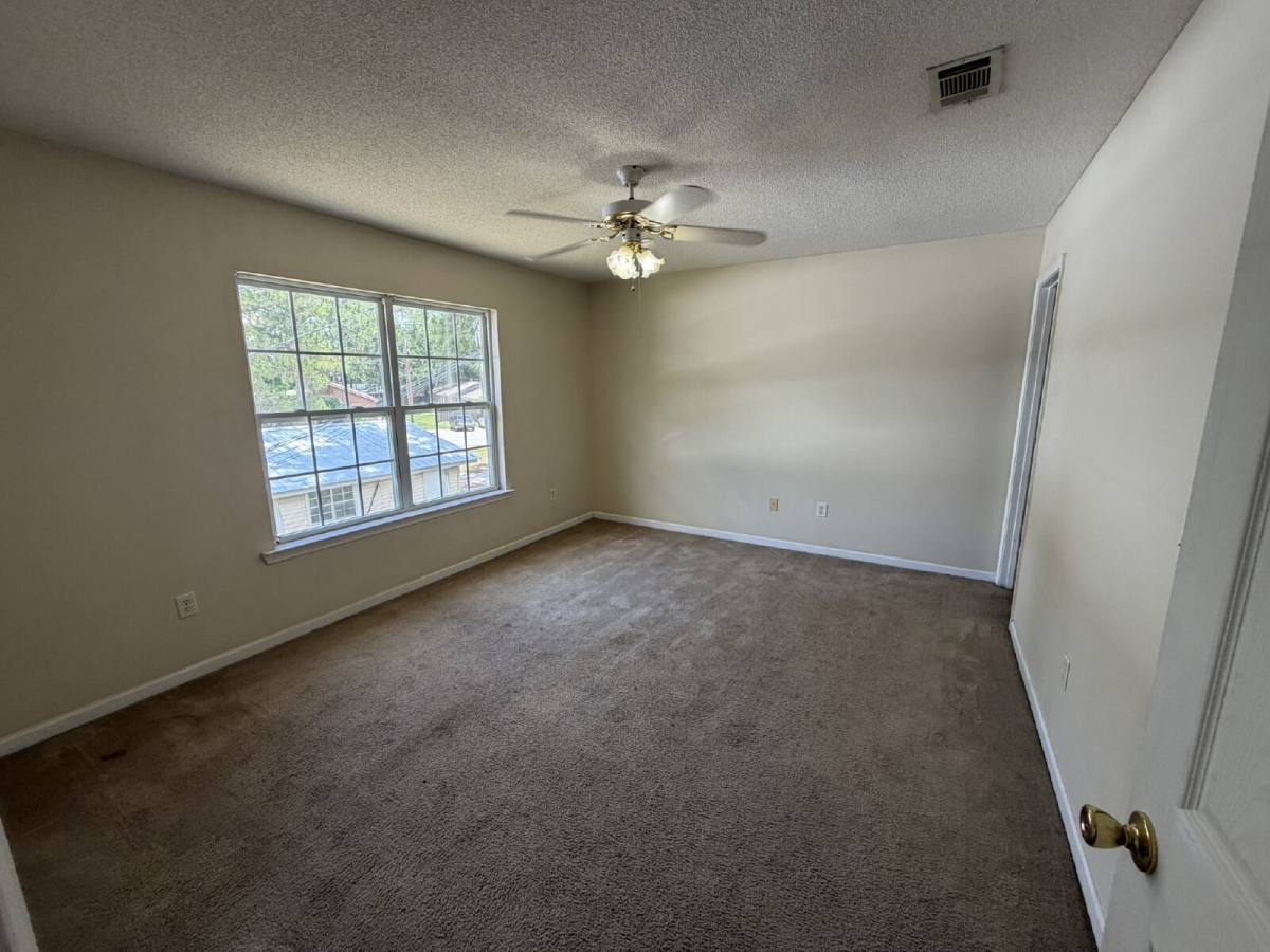 Apartment for rent at 101 Hall St, Hinesville, GA 31313