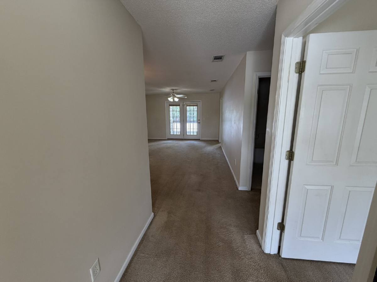 Apartment for rent at 101 Hall St, Hinesville, GA 31313