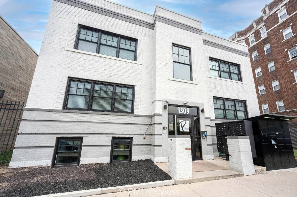 Apartment for rent at 1309 N Pennsylvania St #213, Indianapolis, IN 46202