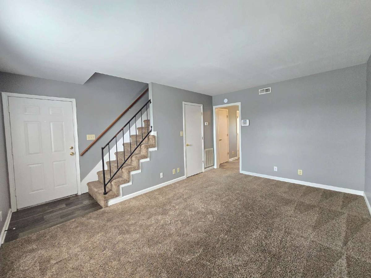 Townhouse for rent at 355-3 Peabody Dr, Clarksville, TN 37042