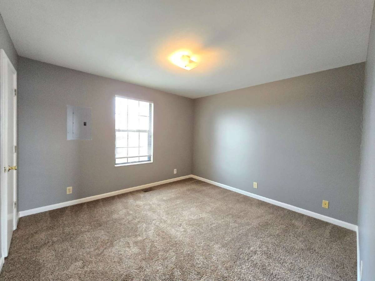 Townhouse for rent at 355-3 Peabody Dr, Clarksville, TN 37042