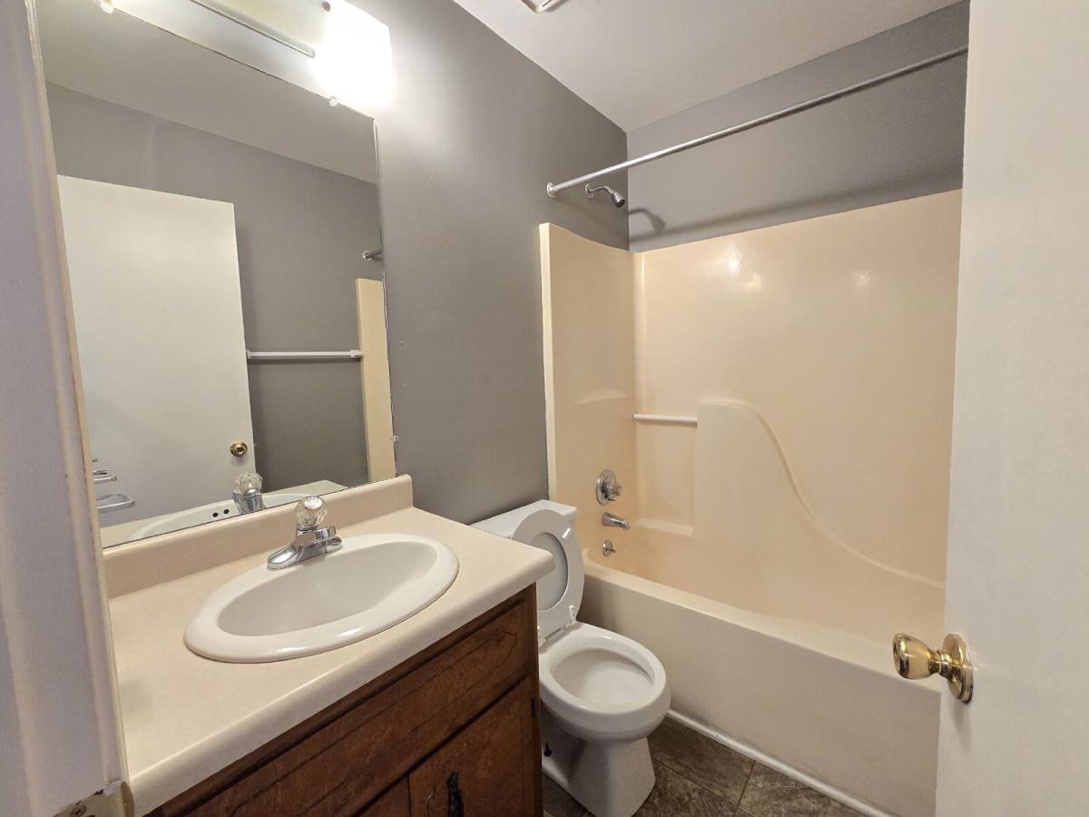 Townhouse for rent at 355-3 Peabody Dr, Clarksville, TN 37042