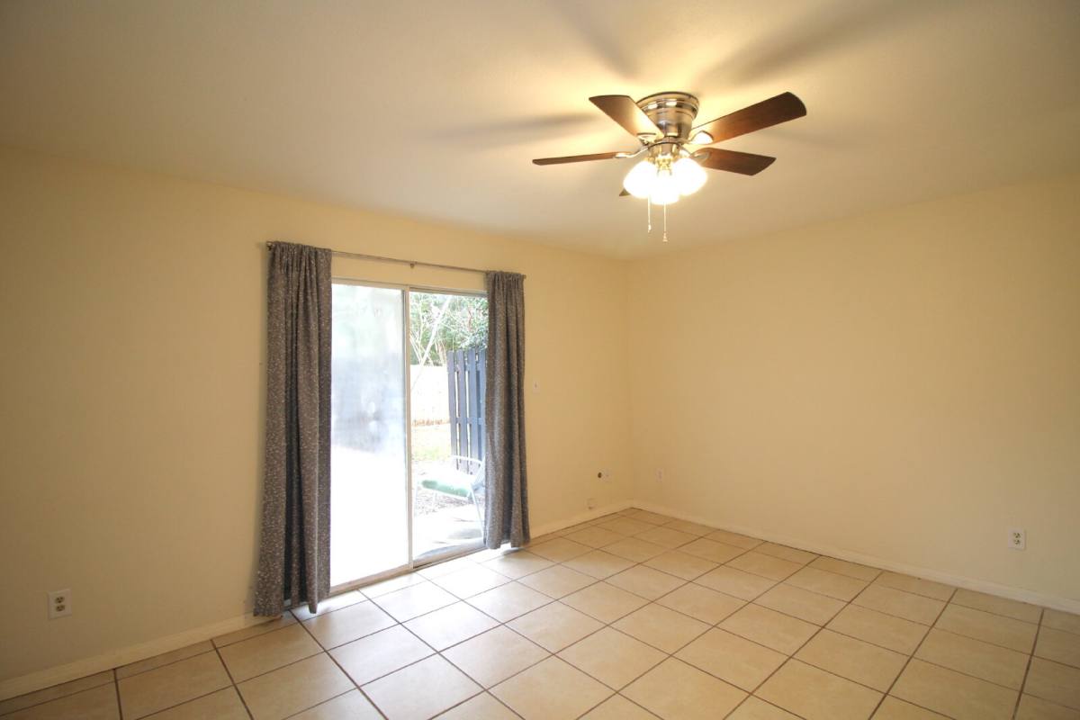 Townhouse for rent at 316 Teakwood Circle, Pensacola, FL 32506