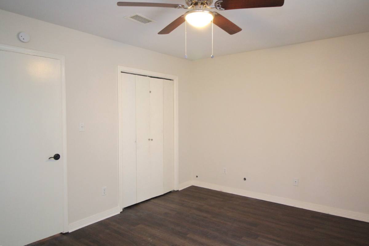 Townhouse for rent at 316 Teakwood Circle, Pensacola, FL 32506