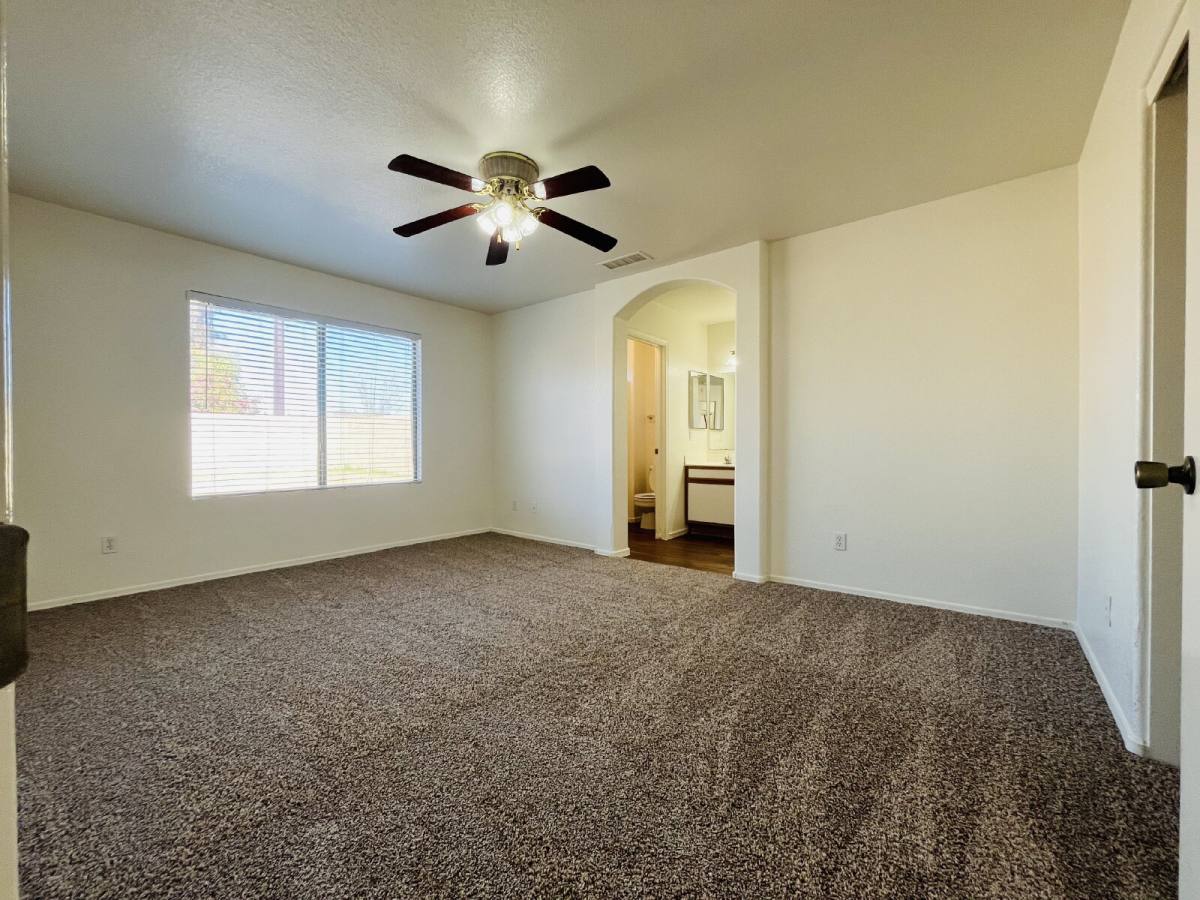 House for rent at 7332 N 70th Dr, Glendale, AZ 85303