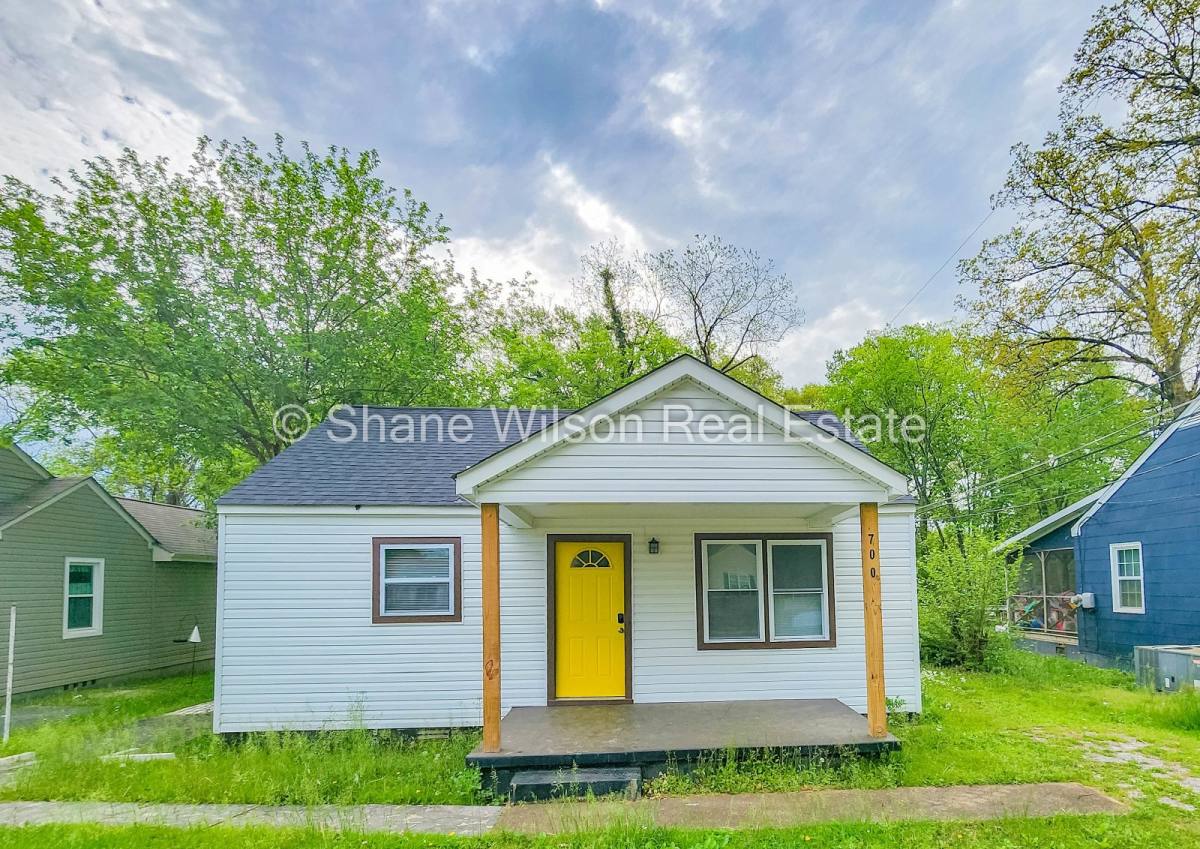 House for rent at 700 N Moore Rd, Chattanooga, TN 37411