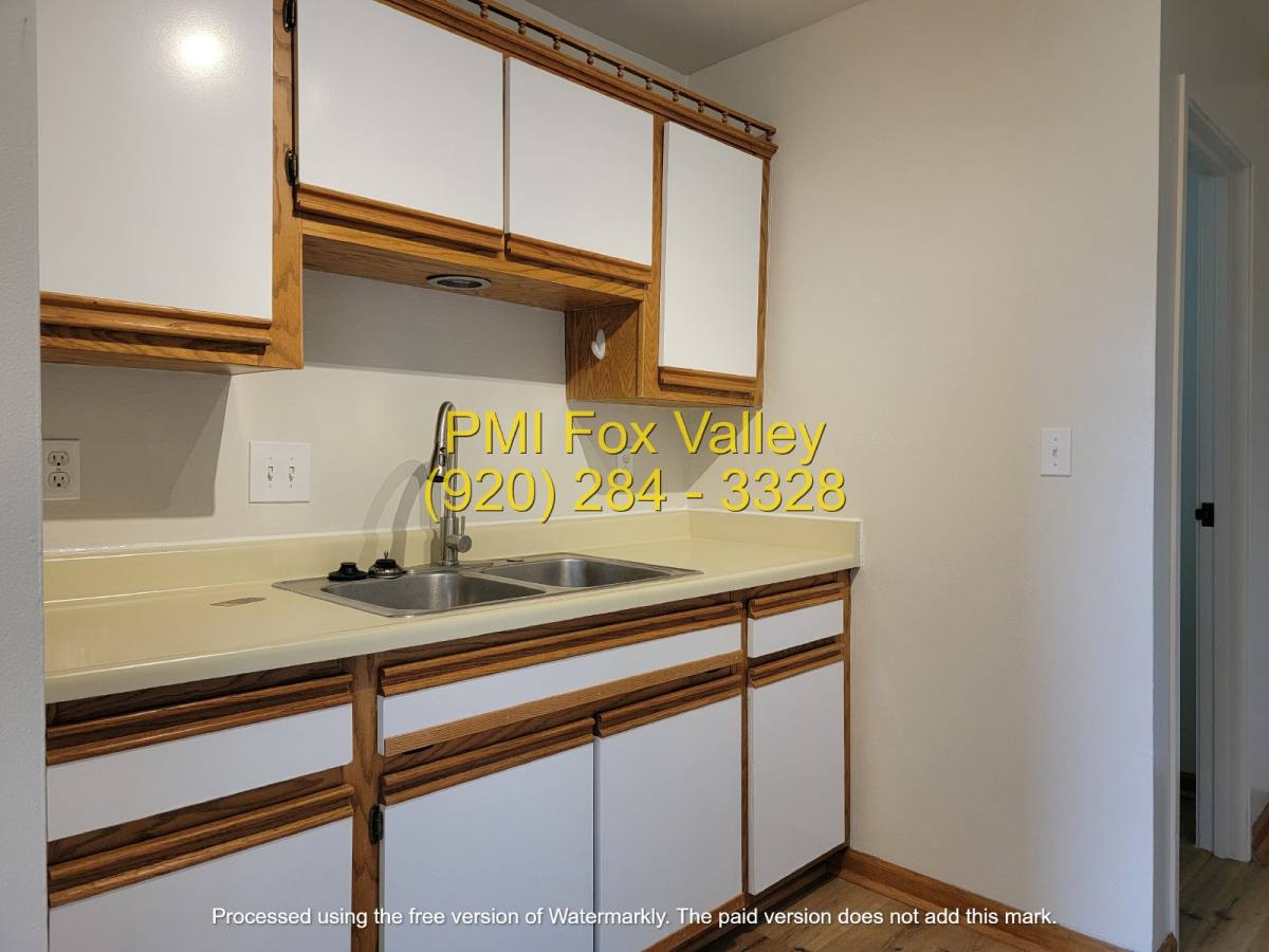 Condo for rent at 1430 W 2nd Ave, Oshkosh, WI 54902